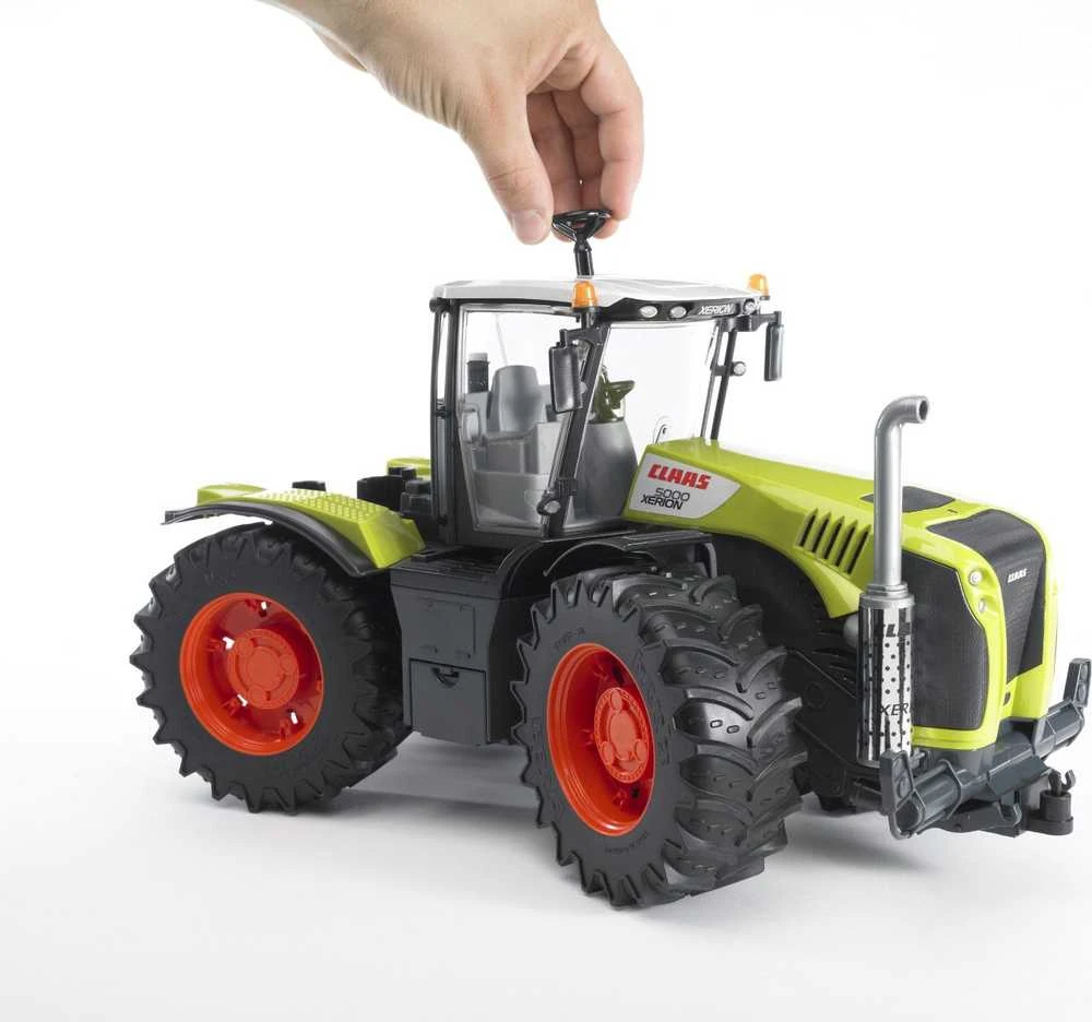 BRUDER traktorius žalias claas xerion 5000, 03015
