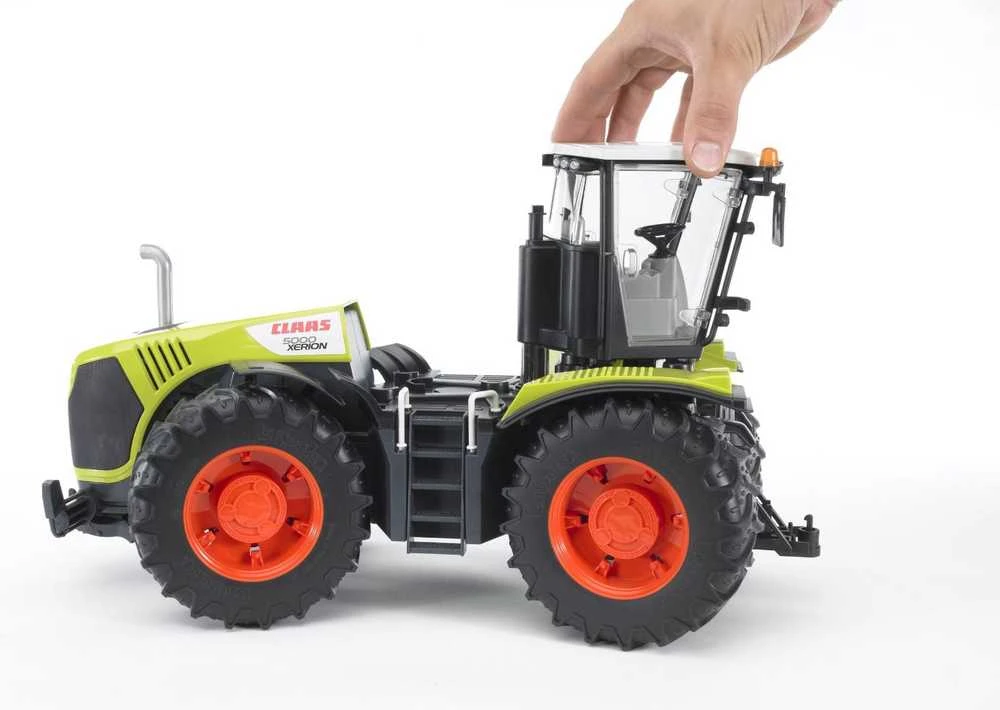 BRUDER traktorius žalias claas xerion 5000, 03015