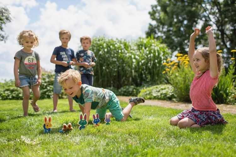 Bs Toys Medinis žaidimas Kiškių medžioklė