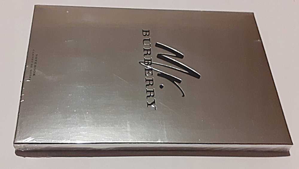 Burberry, GWP užrašų knygelė