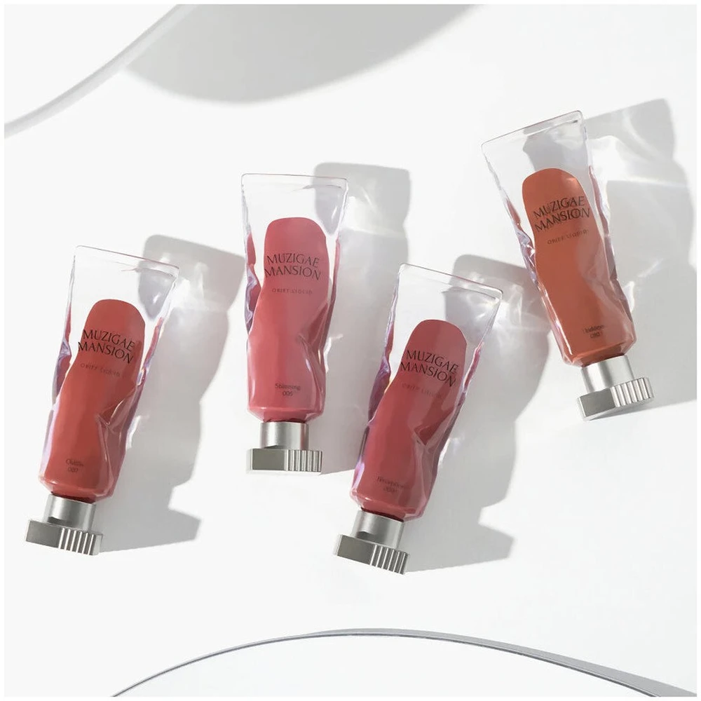 Burberry Muzigae Mansion „Objet“ skysti ilgai išliekantys matiniai lūpų dažai „025 Whisper“, 6 ml