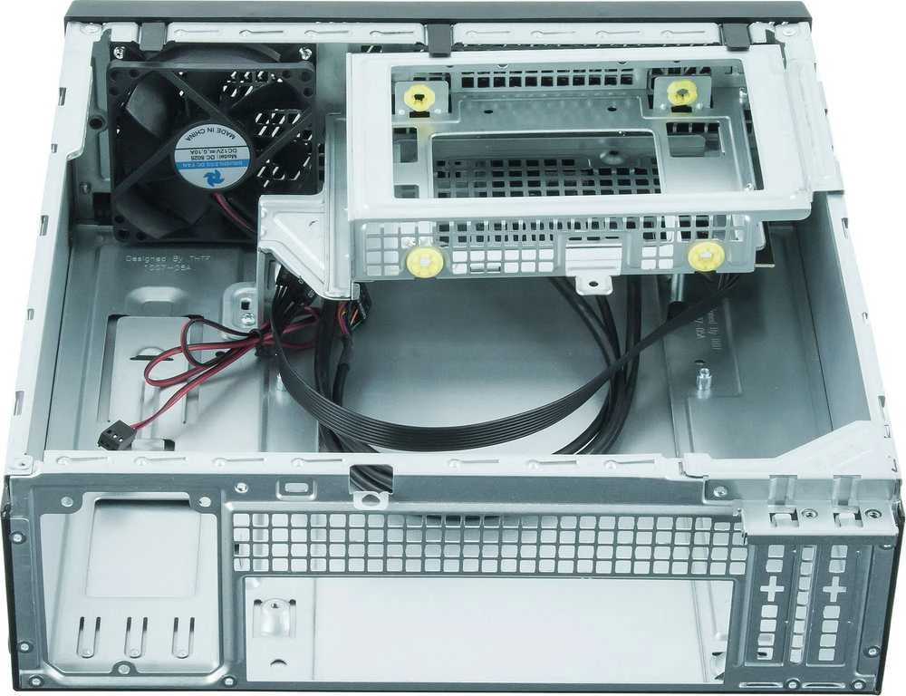 CHIEFTEC Uni PC Chassis 300W PSU Juodas mITX