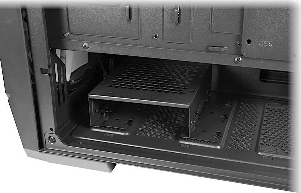 „Inter-Tech IT-3503 Airstream“, bokšto formos korpusas - juodas, grūdintas stiklas