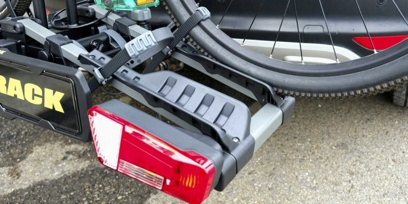 Towbar Bike Rack BuzzRack EAZZY 2