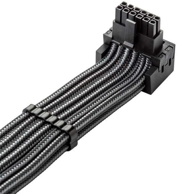 „CableMod C-Series Pro“ tiltelinis jungiamasis kabelis – B variantas, 90°, 16 kontaktų į 4 x 8 kontaktų PCIe, anglies pluošto