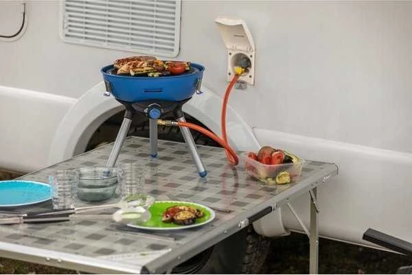 Campingaz Campingaz „Party Grilis 400 Caravan Connect“ dujinė viryklė, dujinė kepsninė (juoda/mėlyna, 30 mbar, su prijungimu prie namelio ant ratų, modelis 2023)