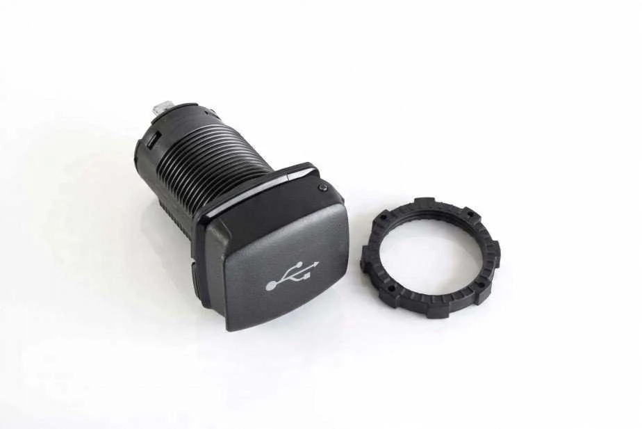 „Canyon Charger“ USB-A/C įkroviklis 36W 12/24V „Scanstrut SC-USB-F1“