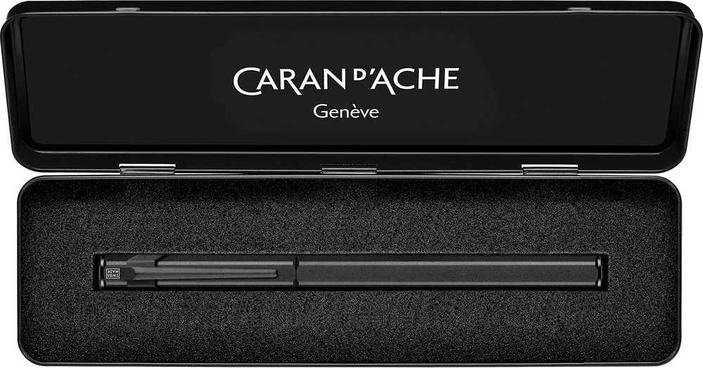 Caran d`Arche Pióro vele CARAN D'ACHE 849, Judas Code, M, juoda