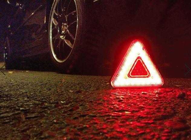 Carcommerce Trikampis įspėjamasis žibintas 39 LED mirksintis