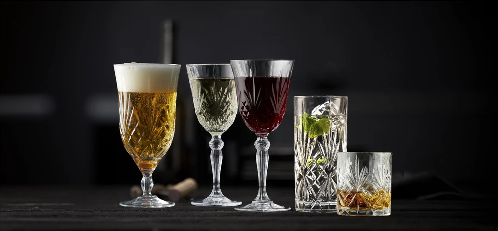 Lyngby Glas - krištolinė Melodia raudonojo vyno taurė - 27 cl - 4 vnt. rinkinys