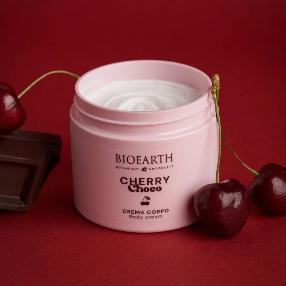 Bioearth Cherry Choco drėkinantis ir minkštinantis kūno kremas kasdienis, 300 ml