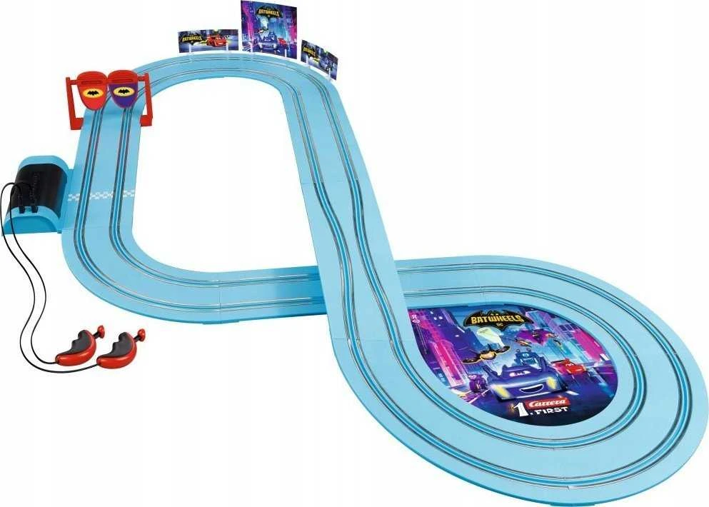 Carrera First Batman Batwheels paruoštas riedėti 2,9 m lenktynių trasa