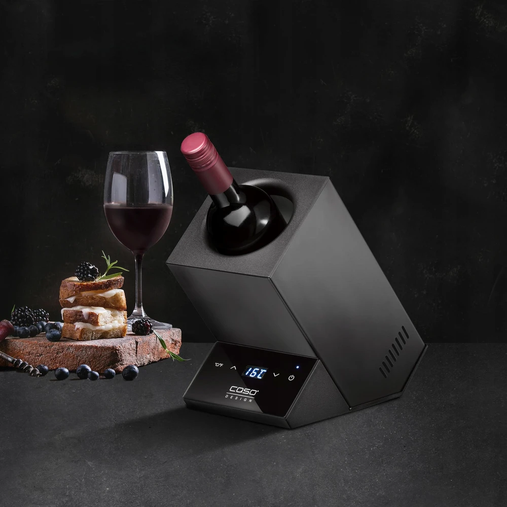 Vieno butelio vyno šaldytuvas Caso WineCase One, Juodos spalvos
