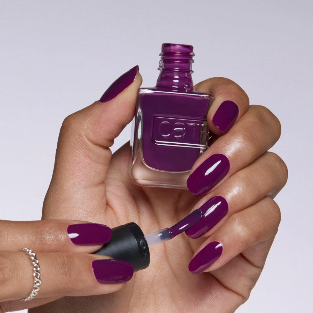 Catrice Gel Affair Nagų lakas 023 Plum-Believable 10.5 ml