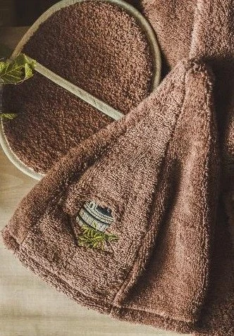 Namu_Tekstil Medvilninė pirties kepurė su kubilo paveikslėliu, ruda