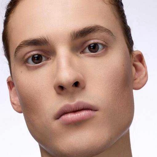 „Catrice Soft Glam Filter Glow“ makiažo pagrindas „020 Light - Medium“, 9 g