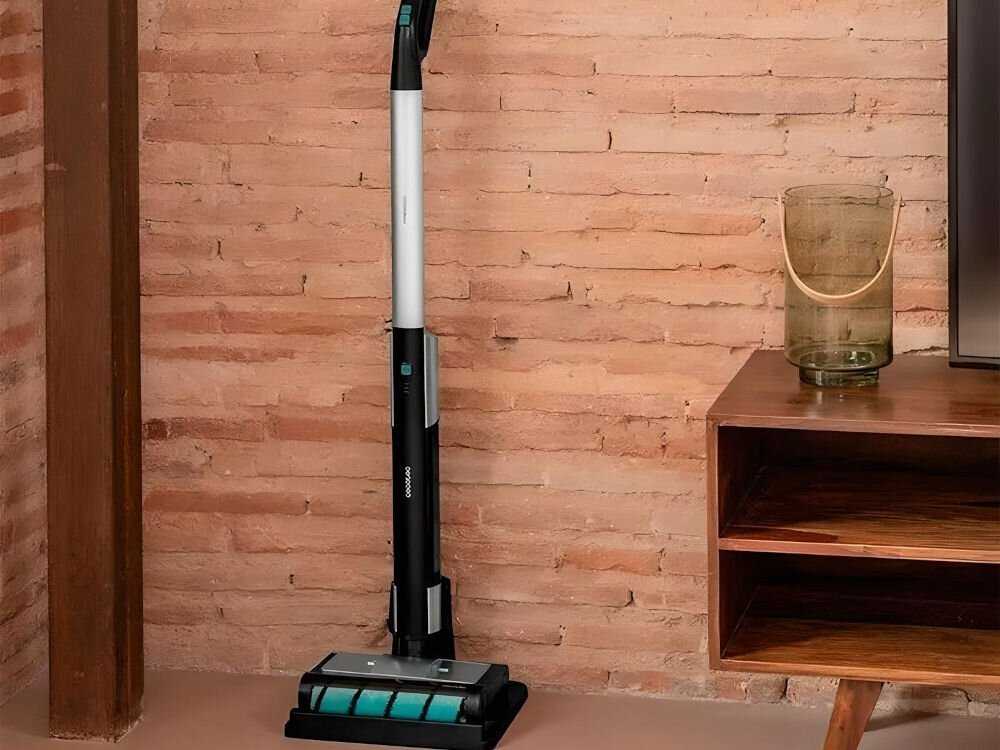 Cecotec FreeGo Wash vertikali šluostė/dulkių siurblys