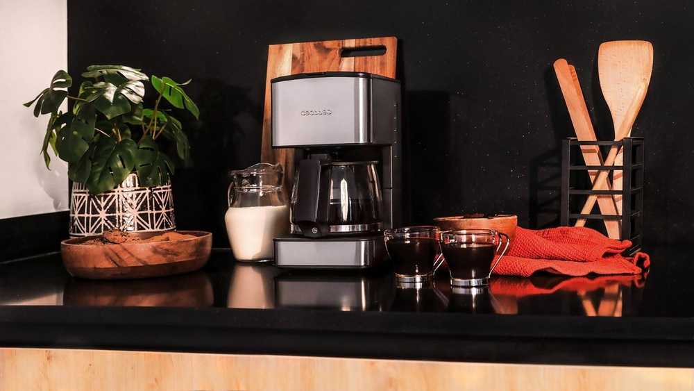 Espreso lašelinis kavos aparatas Cecotec Coffee 56 Drop Juodas