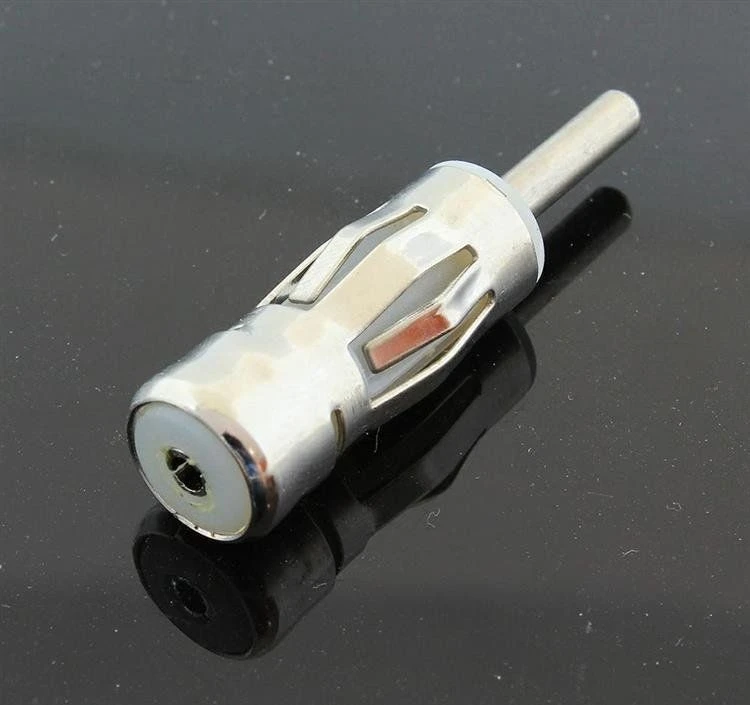 Automobilinis antenos adapteris ISO į DIN AK124