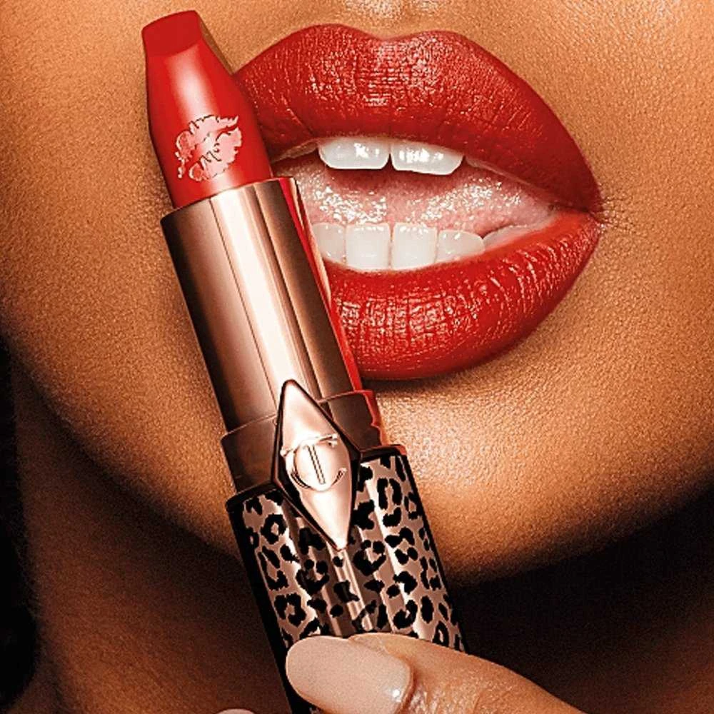 Charlotte Tilbury Hot Lips 2 Kreminis Lipstick Raudona Hot Susan Papildomas 3.5 g
