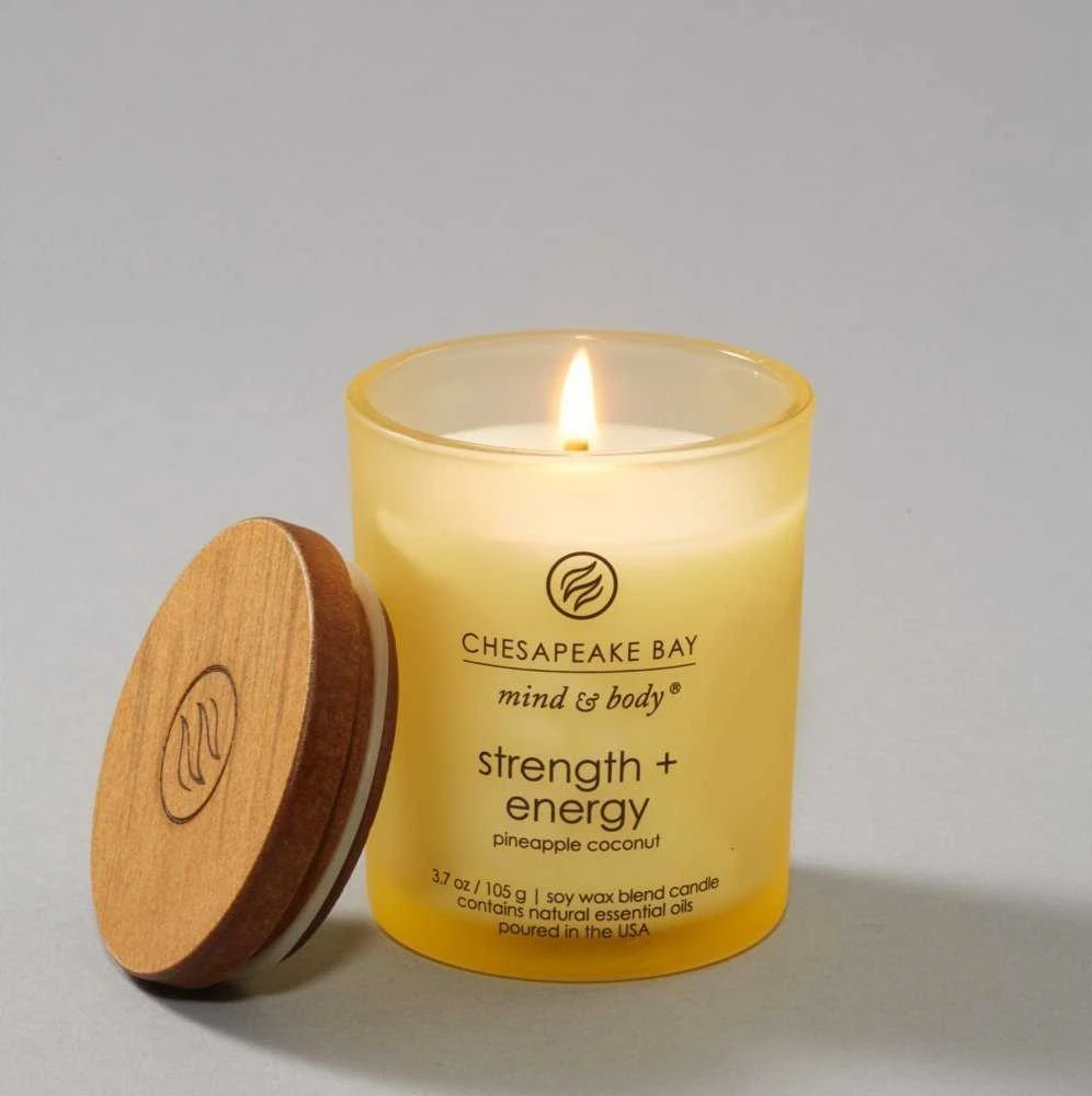 Chesapeake Bay Candle maža žvakė – Strength & Energy (Pineapple Coconut)
