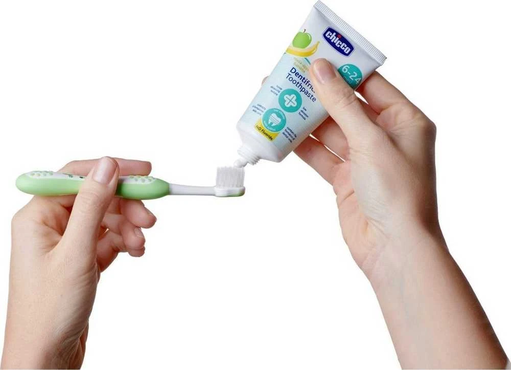 CHICCO 00012100000000 obuolių-bananų fluorido dantų pasta 50ml