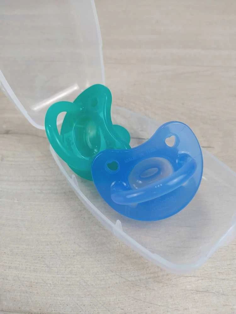 Chicco Čiulptukas nusiraminimui Soft mėlyna 2vnt. 6-16m