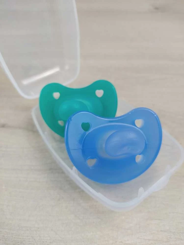 Chicco Čiulptukas nusiraminimui Soft mėlyna 2vnt. 6-16m