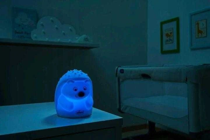 Chicco Minkšta naktinė lempa ežiukas 0m+