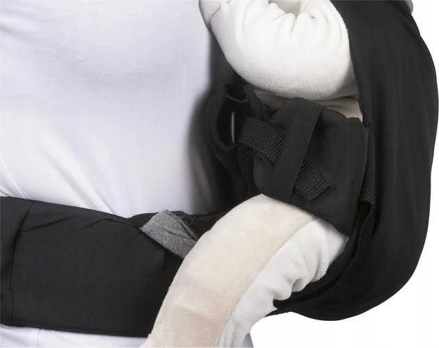 Chicco Nosidło Skin Fit juodas beauty do 9kg