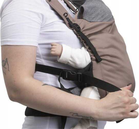 Chicco Nosidło Skin Fit šiltos smėlio spalvos, iki 9kg