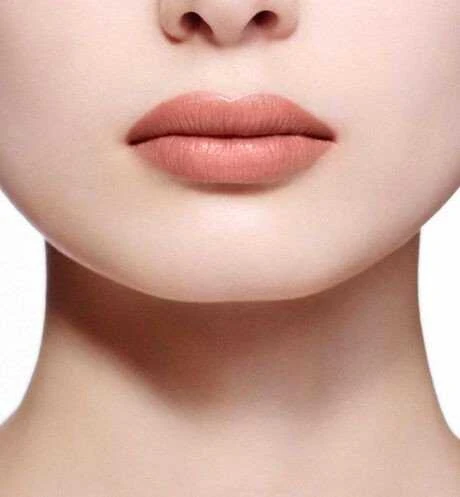 Christian Dior Couture Colour Satin Finish Kreminis lūpų dažai 100 Nude Look papildymas 3,5 ml