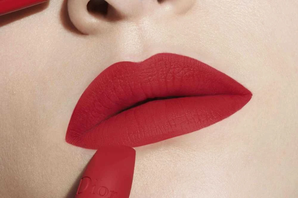 Shiseido Dior Rouge Dior Papildomas Lipstick ilgalaikiai lūpų dažai, atspalvis: 760-Favourite Velvet, 3,5 g