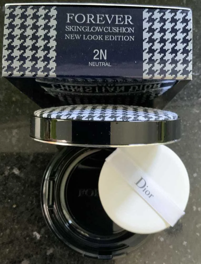 Christian Dior Forever Skin Cushion ilgai išliekantis kompaktiškas makiažo pagrindas 2N SPF 50, 14 g