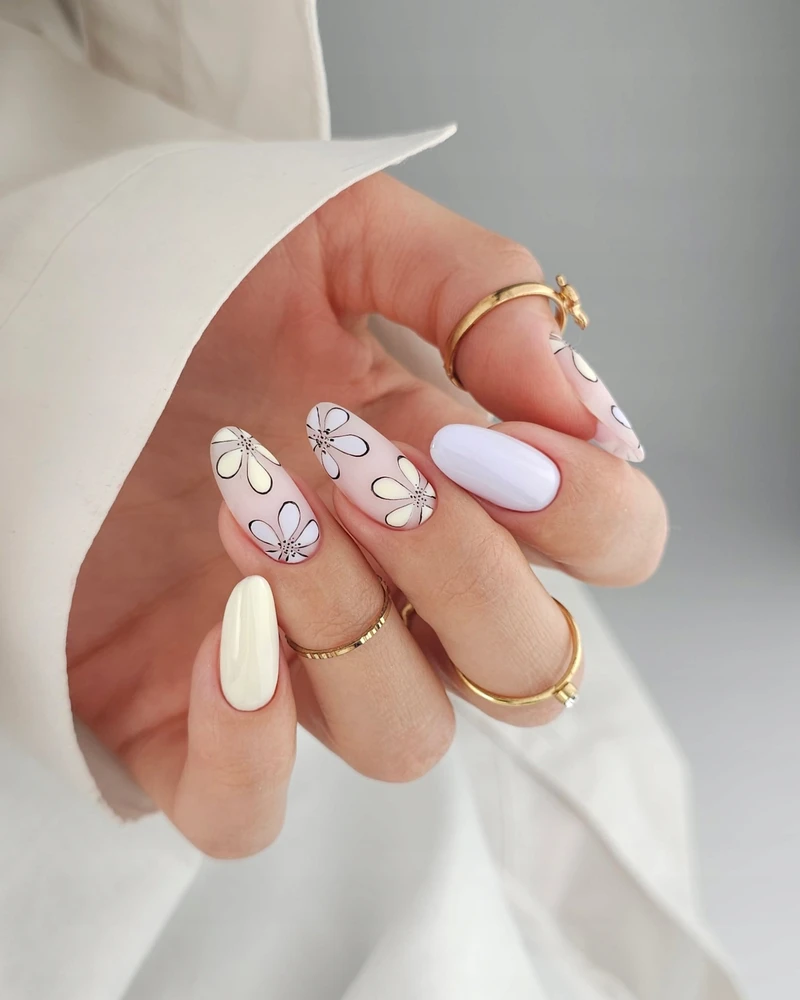Claresa Spalvotas, išsisausinantis UV/LED lakas „Ciao Pastel! Hybrid Varnish“ 4,5 g