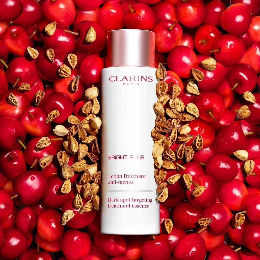 Clarins Bright Plus į tamsias dėmes nukreipta gydomoji esencija
