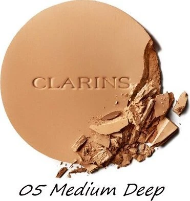 „Clarins Ever Matte“ matinio efekto kompaktinė pudra „05 Medium Deep“, 10 g