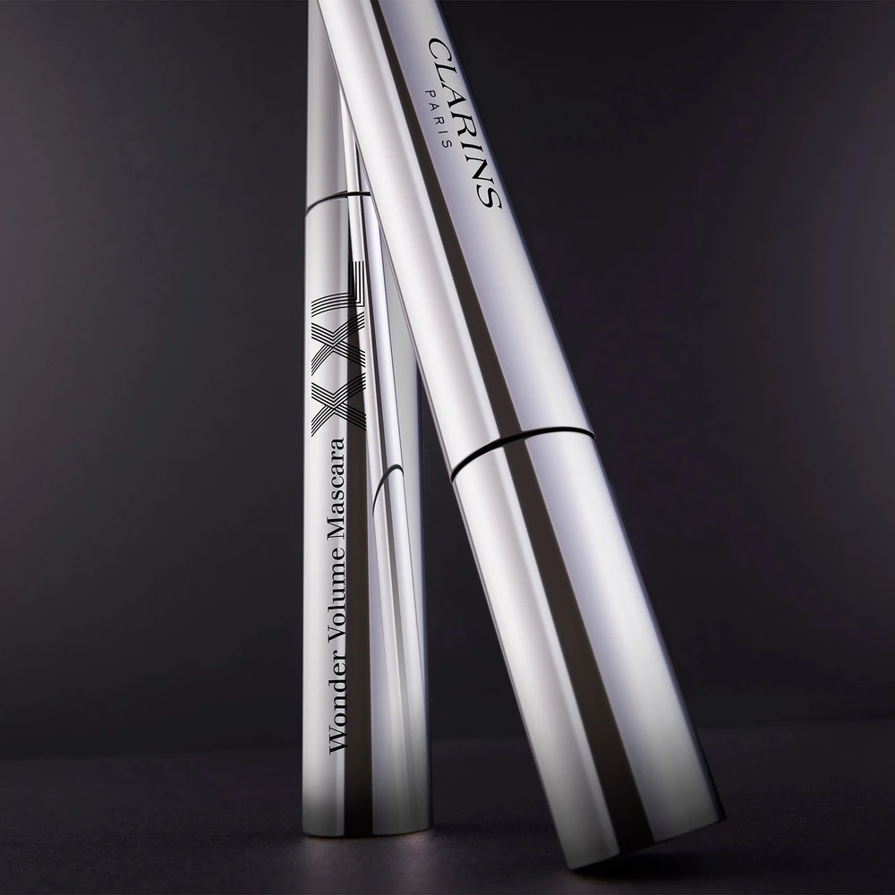 Clarins Wonder Volume Blakstienų tušas XXL apimties suteikiantis blakstienų tušas, atspalvis: 01 Extreme Juodas, 8 ml