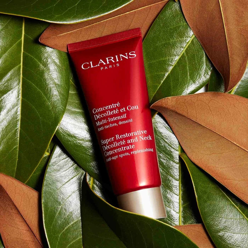 Clarins Kelių rūšių intensyvus kremas kaklui ir dekoltė "Super Restorative" (dekoltė ir kaklo koncentratas ) 75 ml