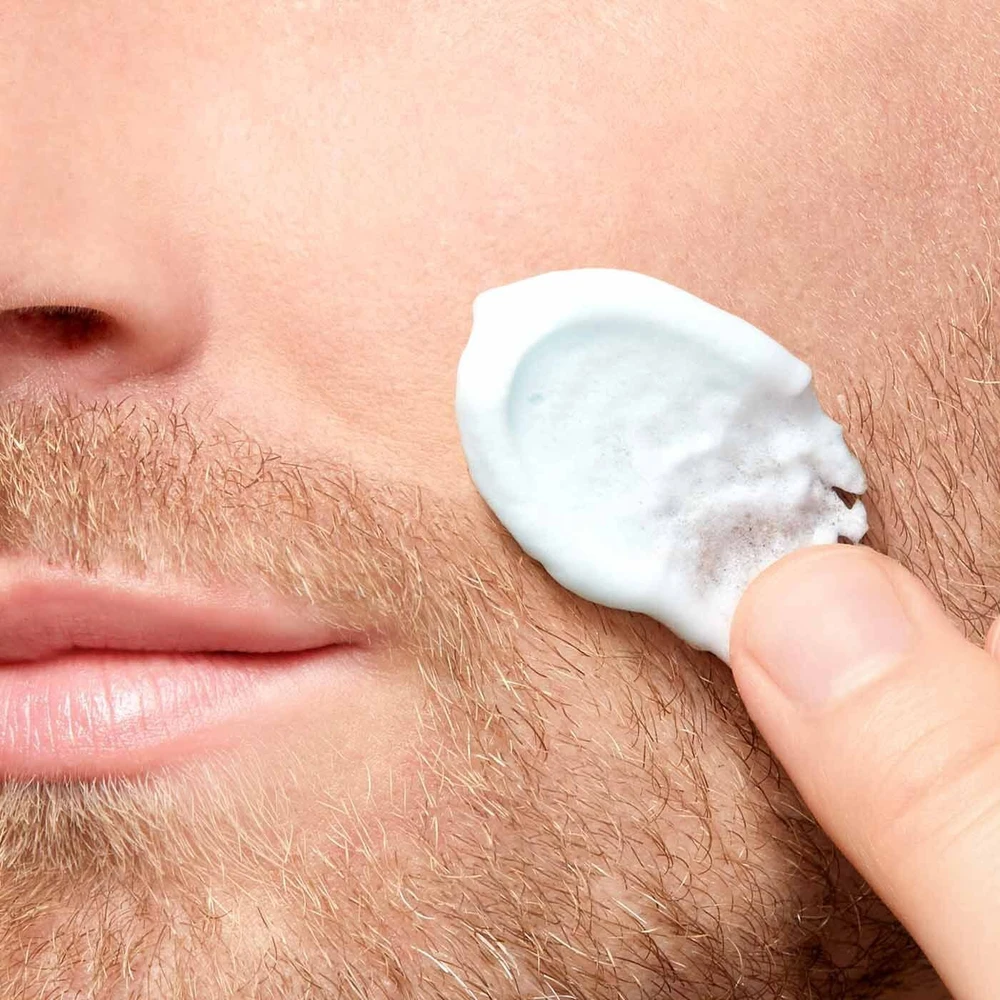 Clarins Men Smooth Shave Foaming Gel skutimosi putos vyrams, 150 ml