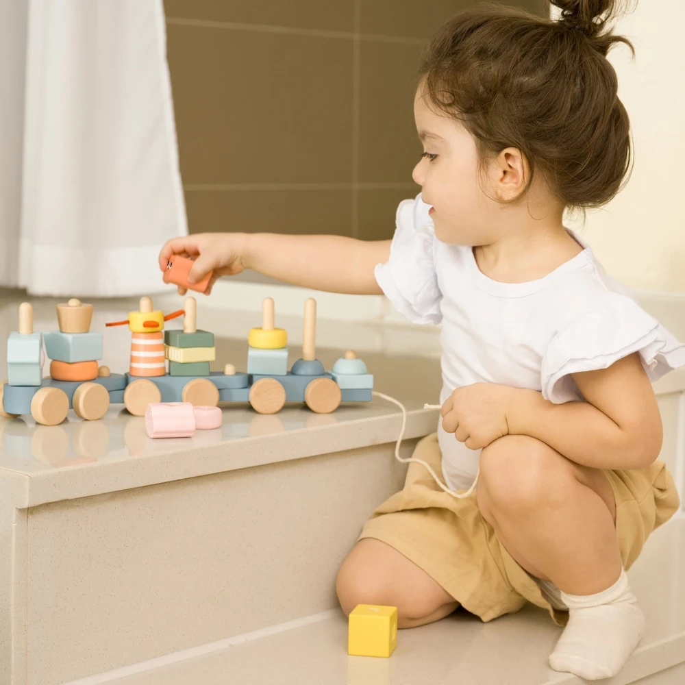 CLASSIC WORLD medinė Montessori traukinuko dėlionė Vandenyno pasaulis