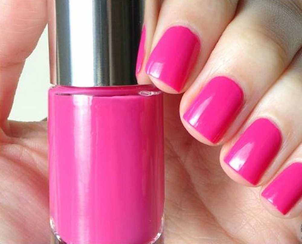 Clinique A Different Nail Enamel Base & Top Coat Nagų lakas 04 Hi Sweetie, 9 ml
