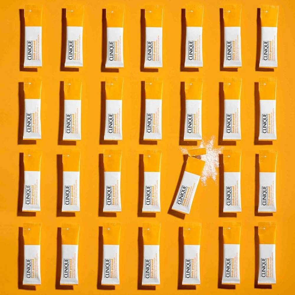 „Clinique Fresh Pressed Renewing Powder“ valomosios putos