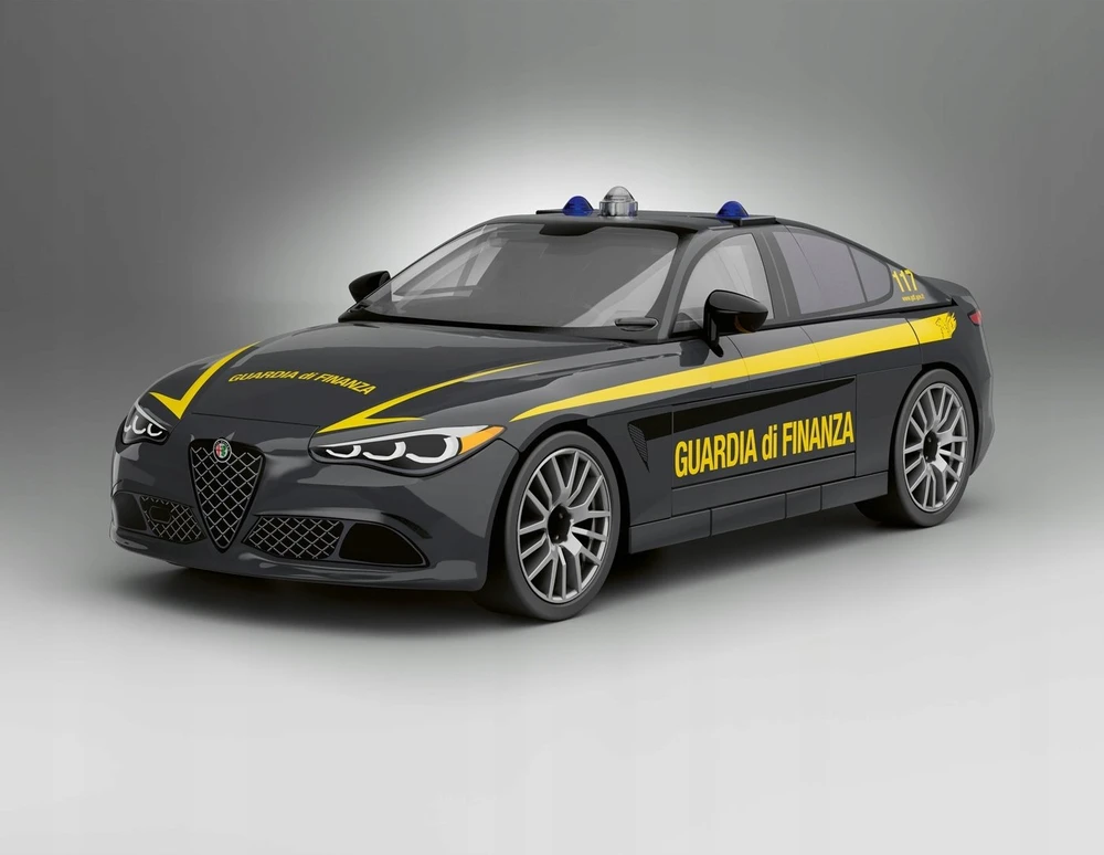 Cobi Alfa Romeo Giulia Quadrifoglio Gwardia Finansowa