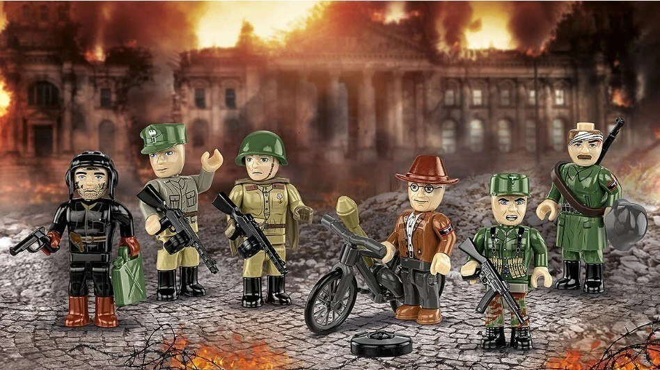 Cobi Klocki Berlyno mūšis blokuoja 77 detales