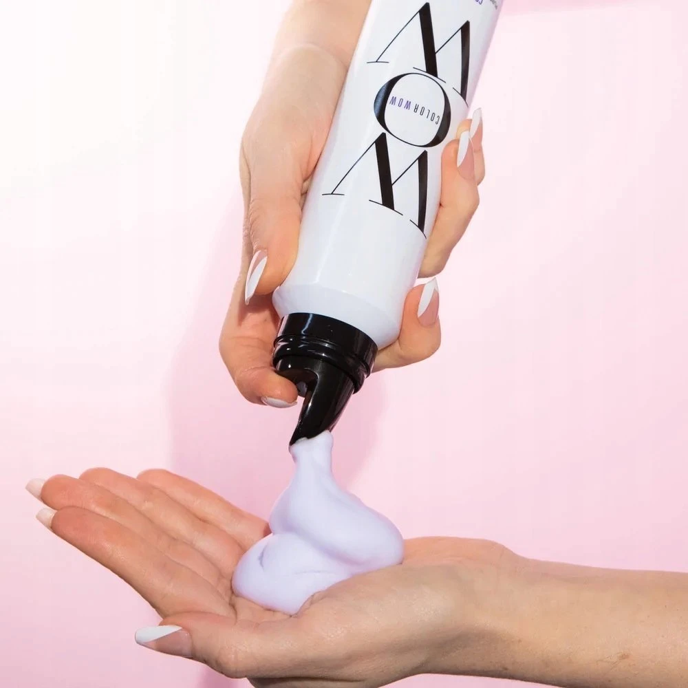 "Color Wow Styling" tonizuojančios putos šviesiems plaukams "Color Control" (violetinės tonizuojančios + modeliavimo putos) 200 ml