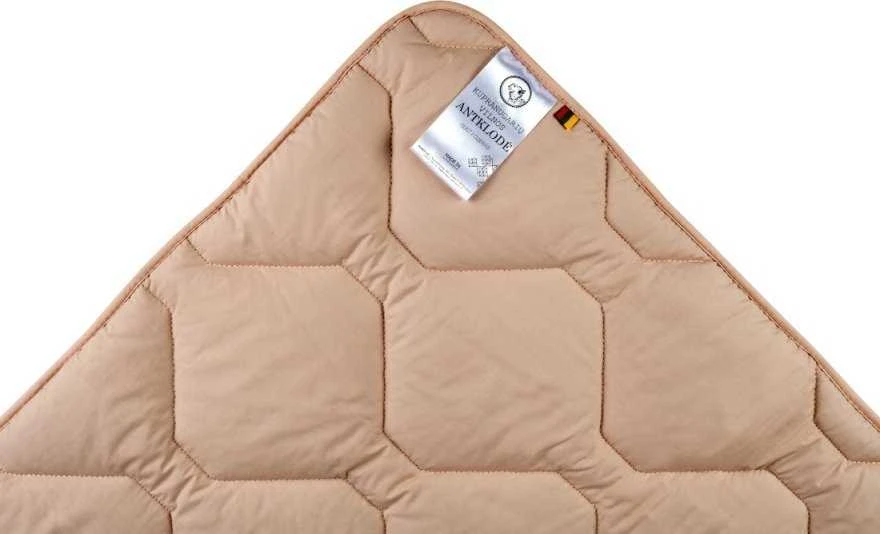 Antklodė COMCO 1A5A2K/400-3-1, 220×200 cm, ruda