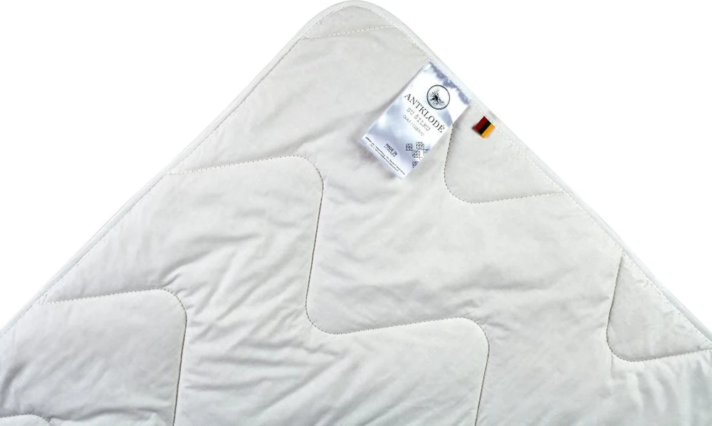 Antklodė COMCO SILK 4/140200-0, 140×200 cm, balta