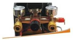 Oro kompresorius 15 KW 8 bar 200lmin resiverio tal 50L 2 slegio manometr 2 greito jungimo movai