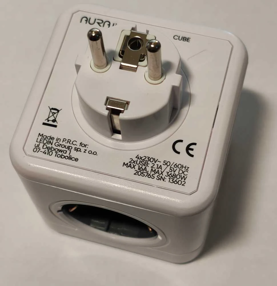 Aura_Line Skirstytuvas AURA LINE, 4 vt., 2USB C, 1,5m